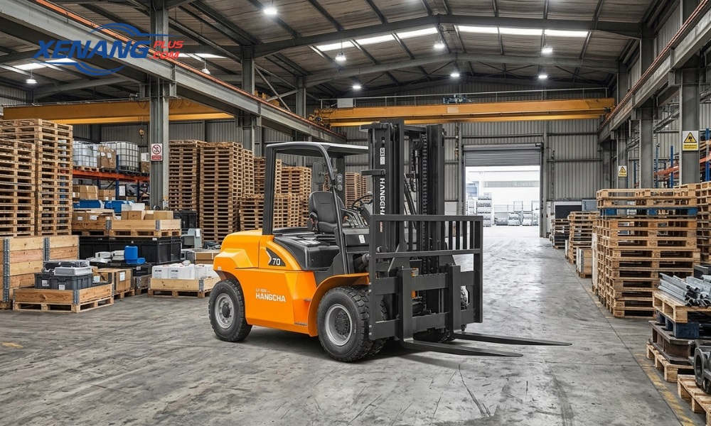 Xe nâng diện 7 tấn dòng XH phù hợp nhiều lĩnh vực nhờ hiệu suất cao và khả năng làm việc đa môi trường
