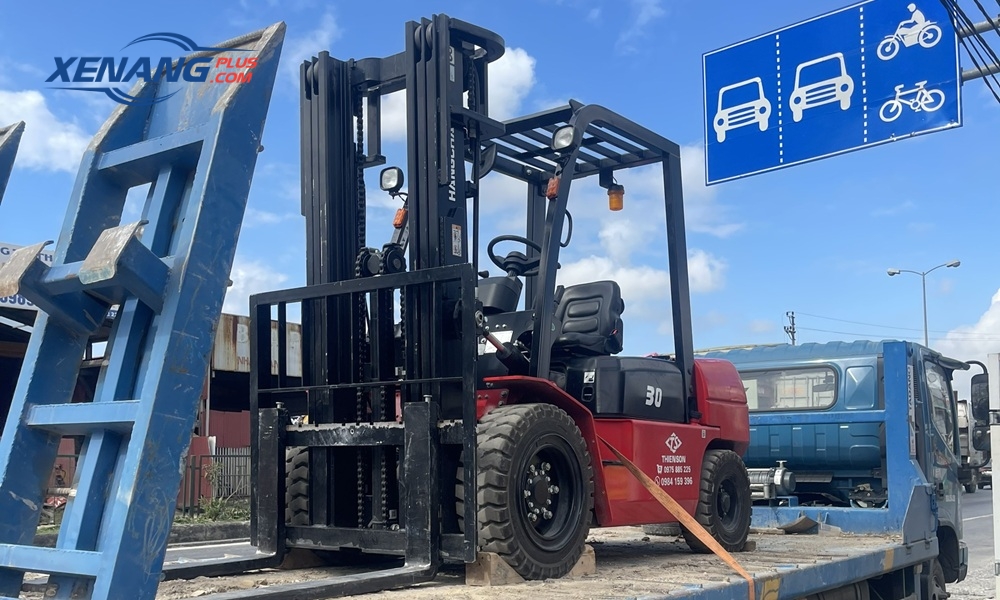 Chi tiết về xe nâng dầu 3 tấn Hangcha