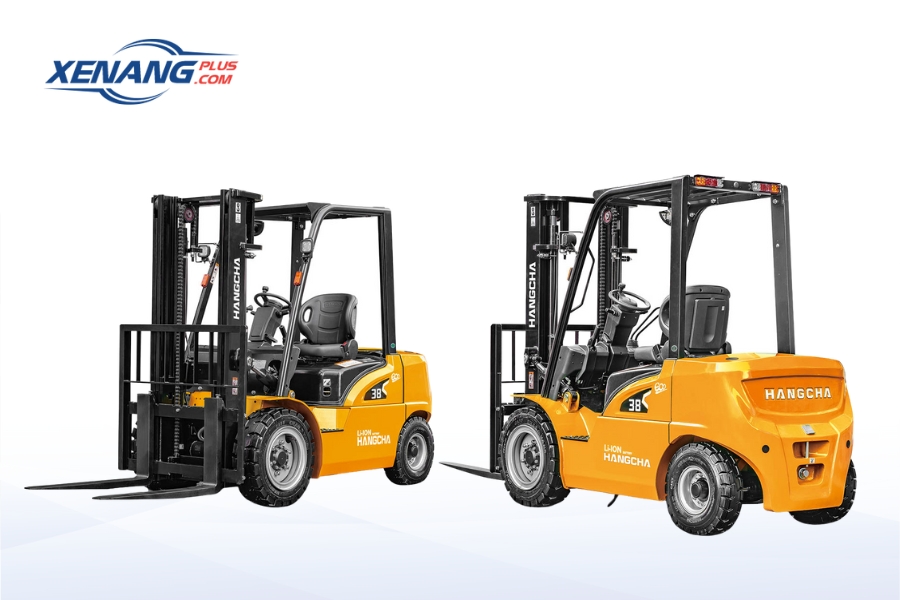 Xe nâng forklift là loại xe nâng hạ hàng hóa phổ biến trong kho bãi