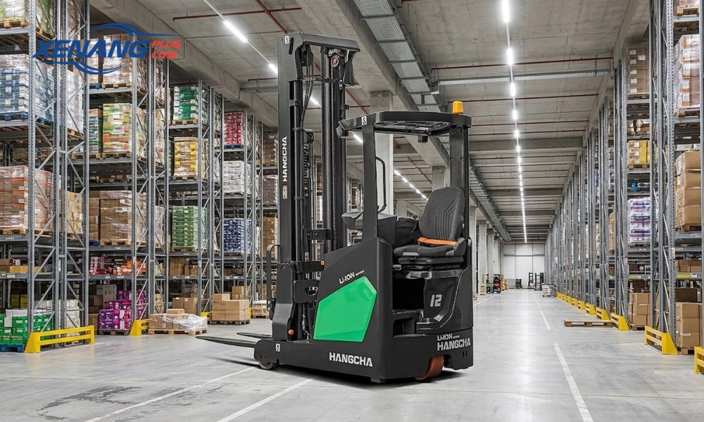 Xe nâng Reach Truck Hangcha hỗ trợ hiệu quả cho nhiều lĩnh vực lưu trữ và logistics
