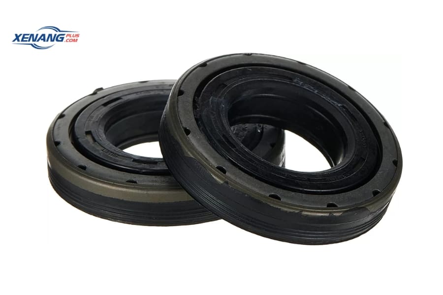 Gioăng phớt bị bể hoặc mòn làm cho dầu thủy lực rò rỉ