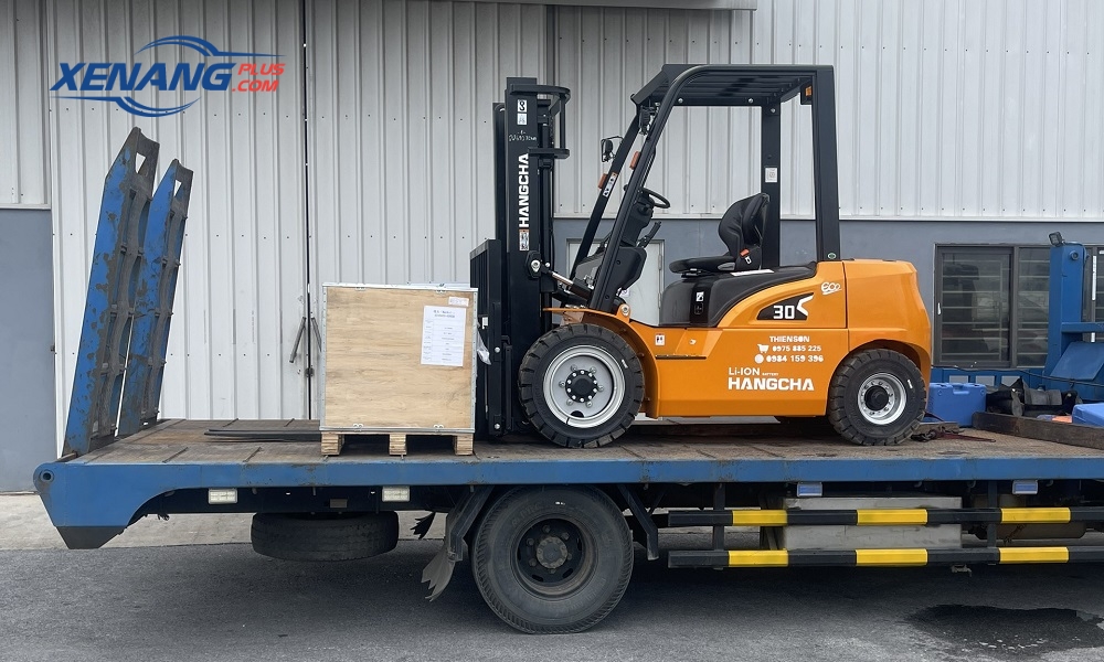 Xe nâng điện 3 tấn Hangcha có lợi thế về hiệu suất và công nghệ so với nhiều mẫu xe cùng phân khúc trên thị trường