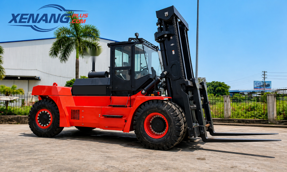 Xe nâng dầu 22 tấn Hangcha được ứng dụng trong nhiều lĩnh vực yêu cầu xử lý hàng hóa tải trọng lớn