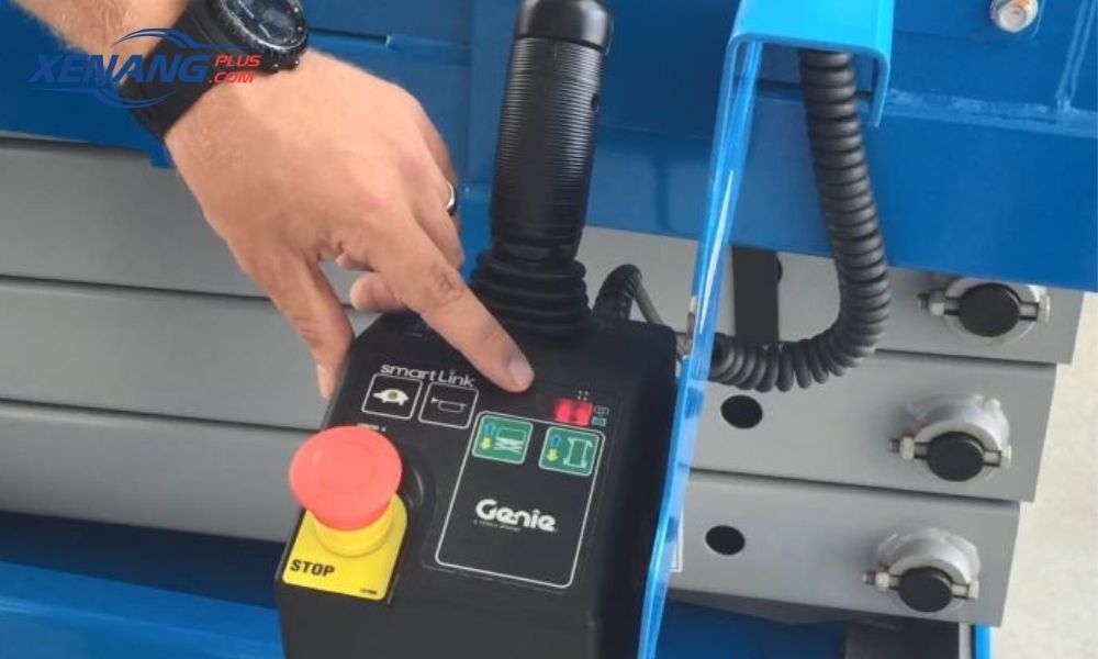 Các loại đèn báo lỗi xuất hiện phổ biến trên xe nâng