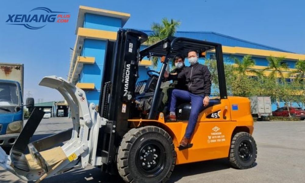 Hướng dẫn chi tiết các bước xử lý đèn báo lỗi trên xe nâng