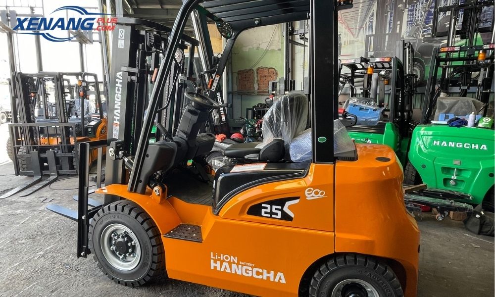 Xe nâng hoạt động liên tục với cường độ cao