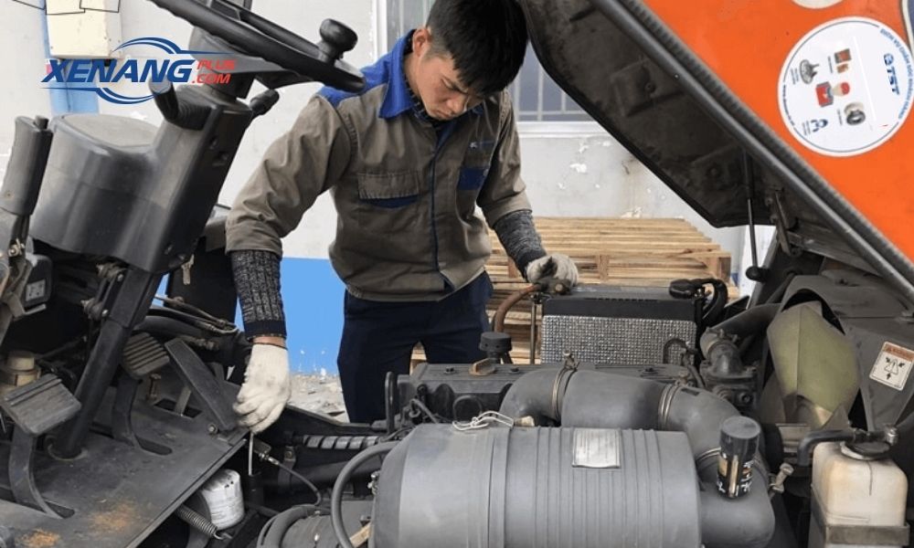 Thay nhớt động cơ và lọc nhớt