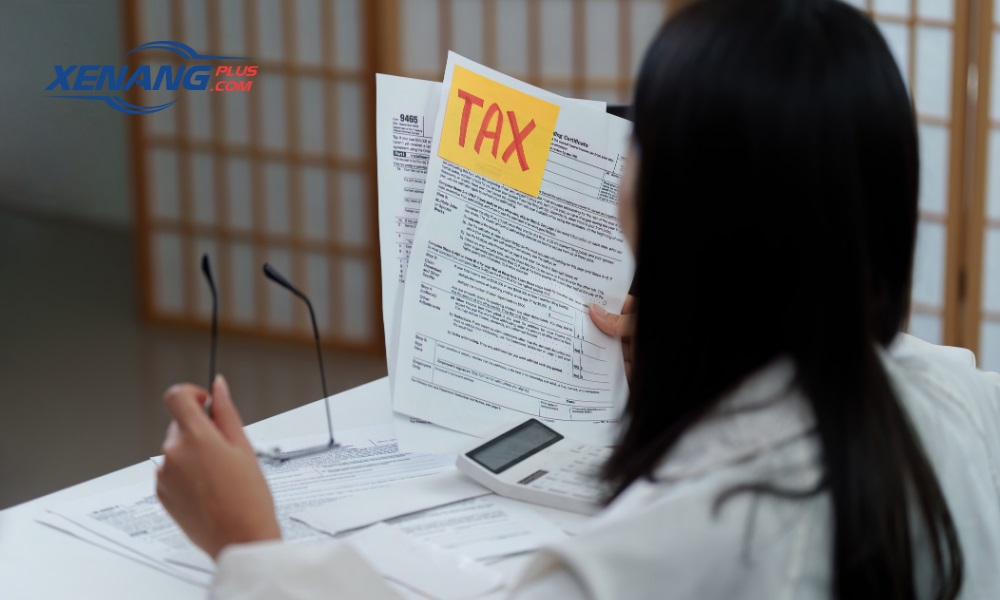 Đóng đủ các loại thuế theo đúng quy định hiện hành khi nhập khẩu xe nâng