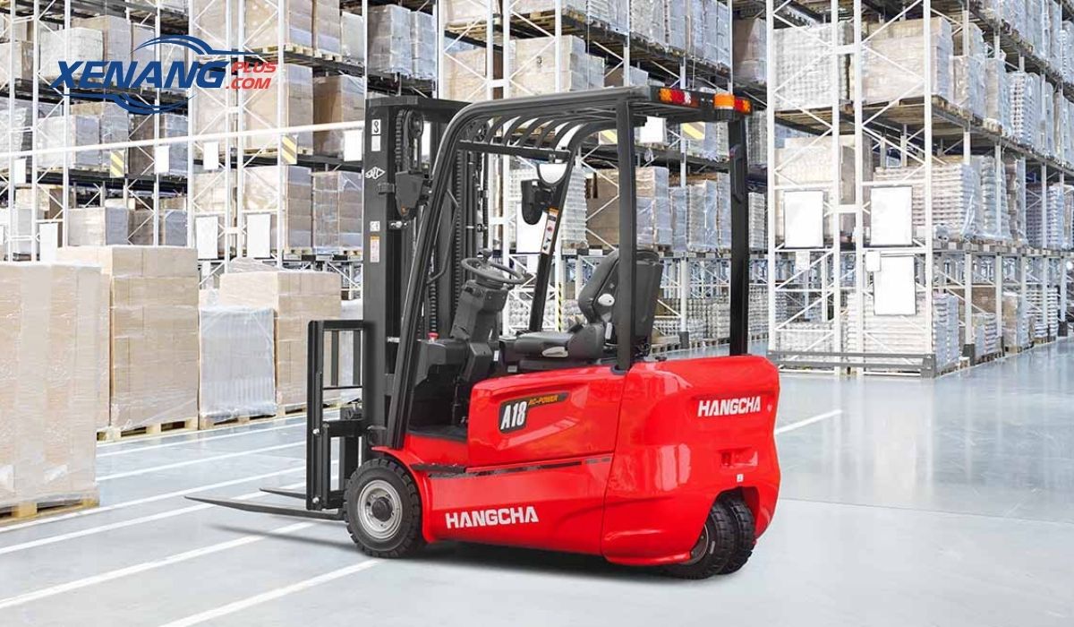 Hệ thống điều khiển Curtis cùng bộ lái trợ lực EPS cho khả năng vận hành chính xác