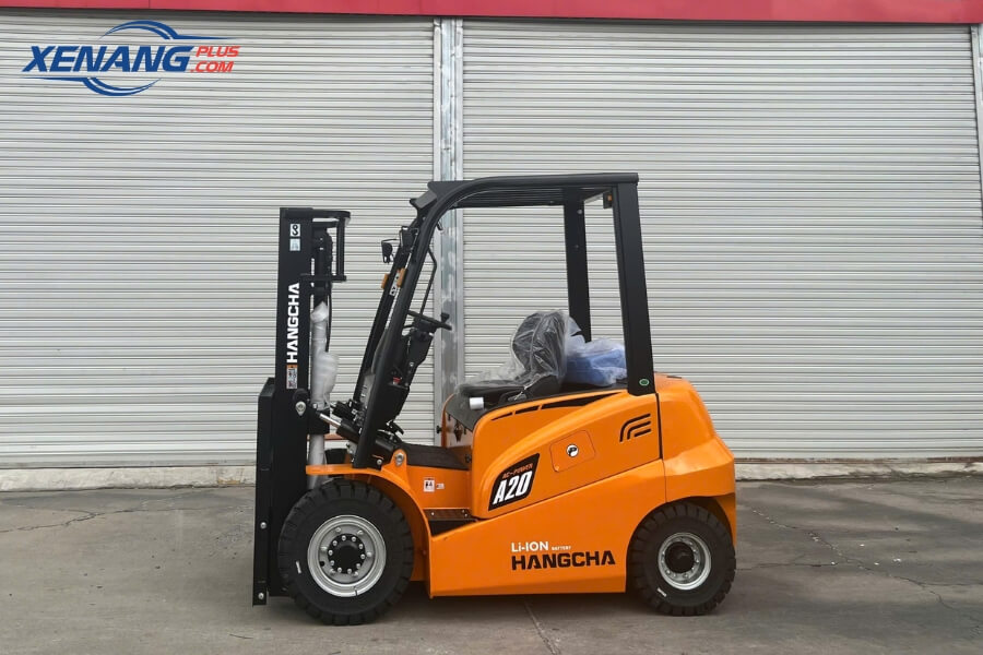 Xe nâng điện phù hợp với doanh nghiệp tại Bắc Ninh nâng hạ hàng hóa điện tử, hàng kho lạnh.