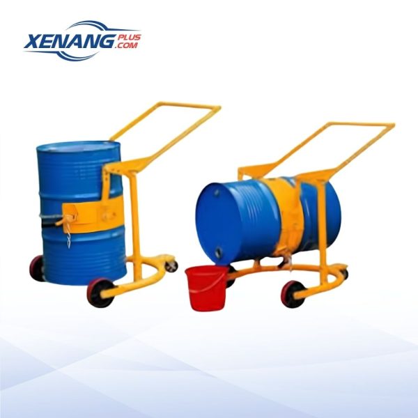 xe nâng kẹp phuy