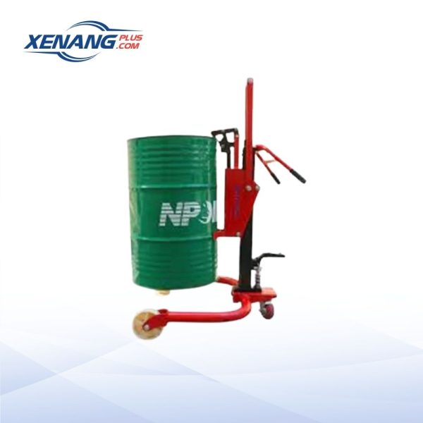 xe nâng kẹp phuy 2