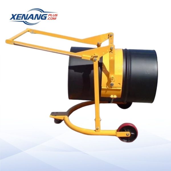 xe nâng kẹp phuy 3