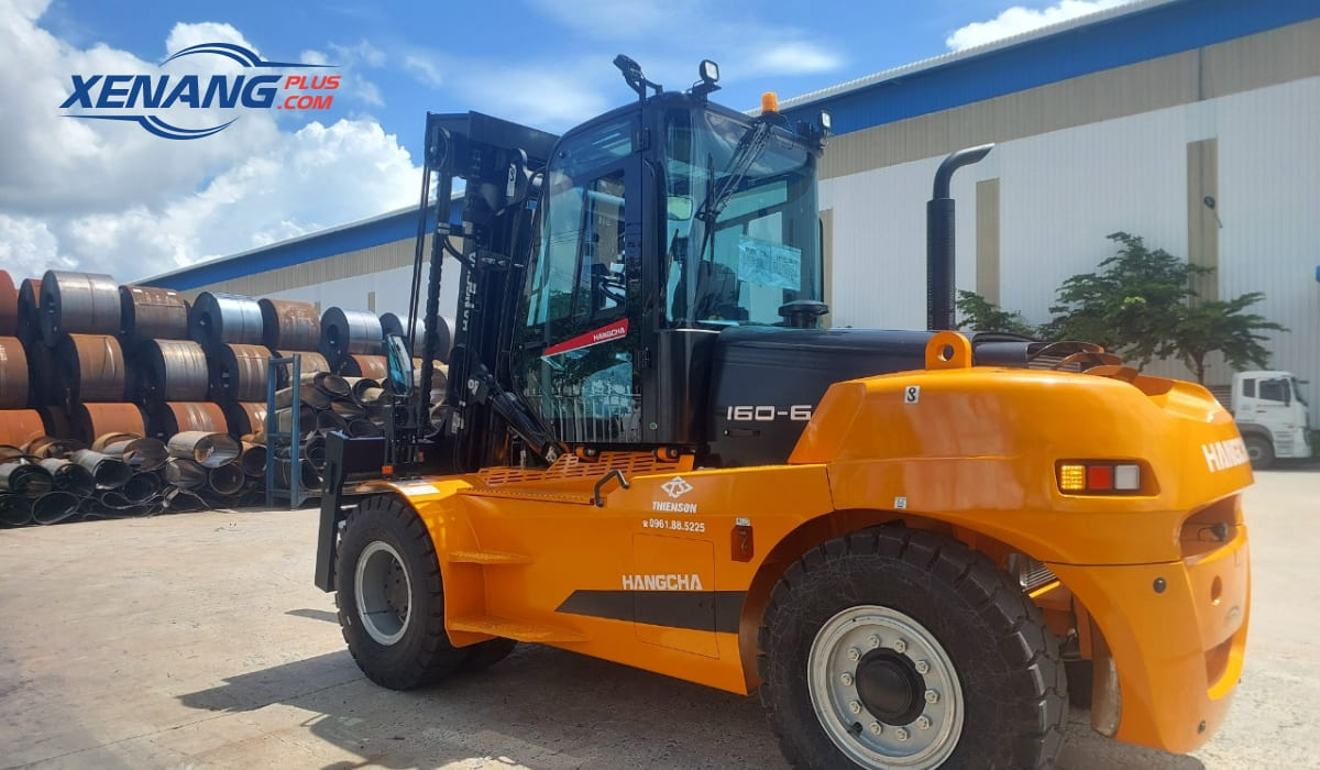 Mua bảo hiểm trách nhiệm dân sự là yêu cầu bắt buộc đối với chủ xe nâng