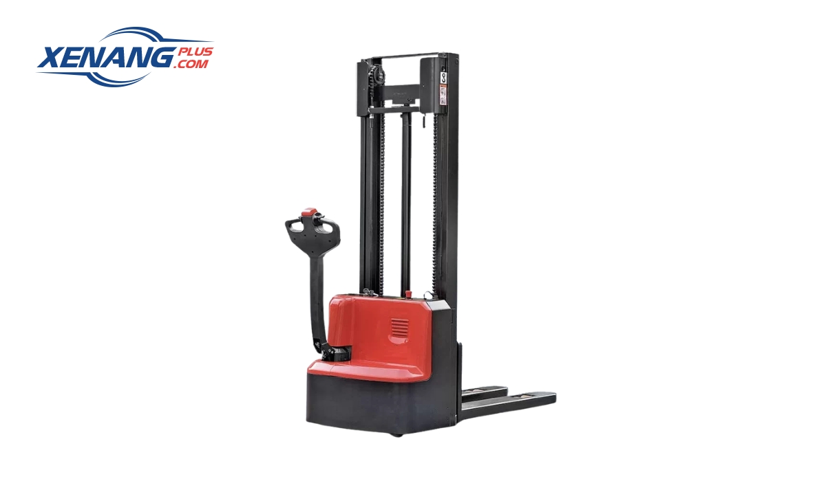 Xe nâng tay cao 1.5 tấn có thiết kế nhỏ gọn, trang bị động cơ điện AC hiện đại