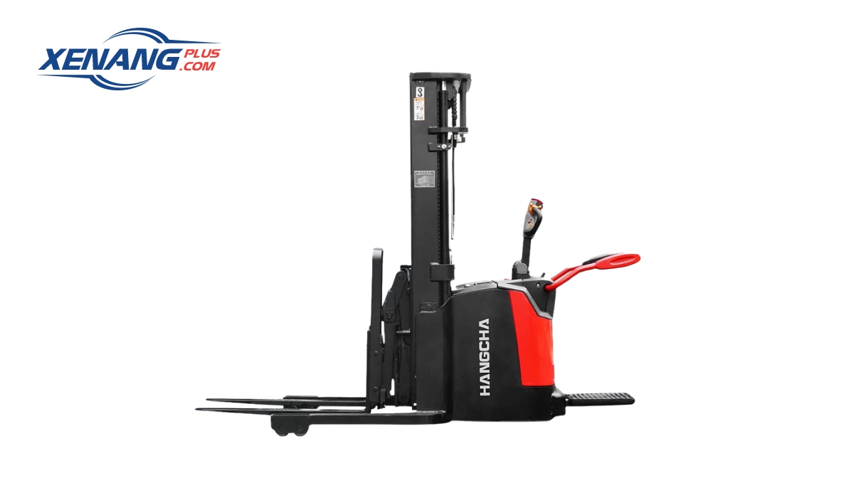 Xe nâng tay cao 2.5 tấn axit-chì có hệ thống nâng hạ mạnh mẽ, khả năng di chuyển linh hoạt