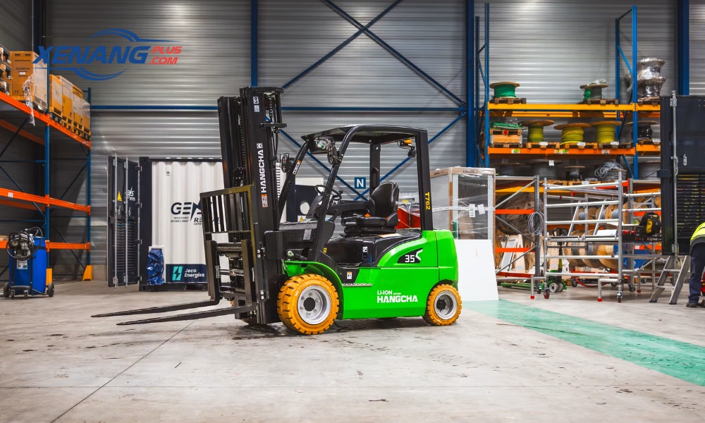 Chỉ số tiêu hao nhiên liệu của xe nâng thay đổi tùy thuộc vào đặc tính kỹ thuật, cách vận hành và môi trường làm việc