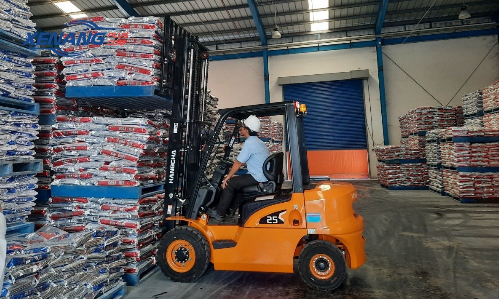 Cần xác định cụ thể các tiêu chuẩn vận hành thực tế trước khi quyết định tìm kiếm và đầu tư xe nâng cũ
