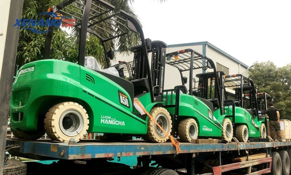 Lựa chọn xe nâng dựa trên nhu cầu và môi trường làm việc